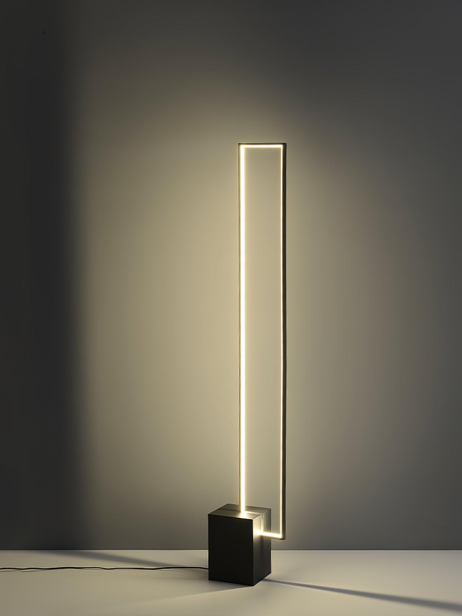 Keloza Aluminum Floor Lamp