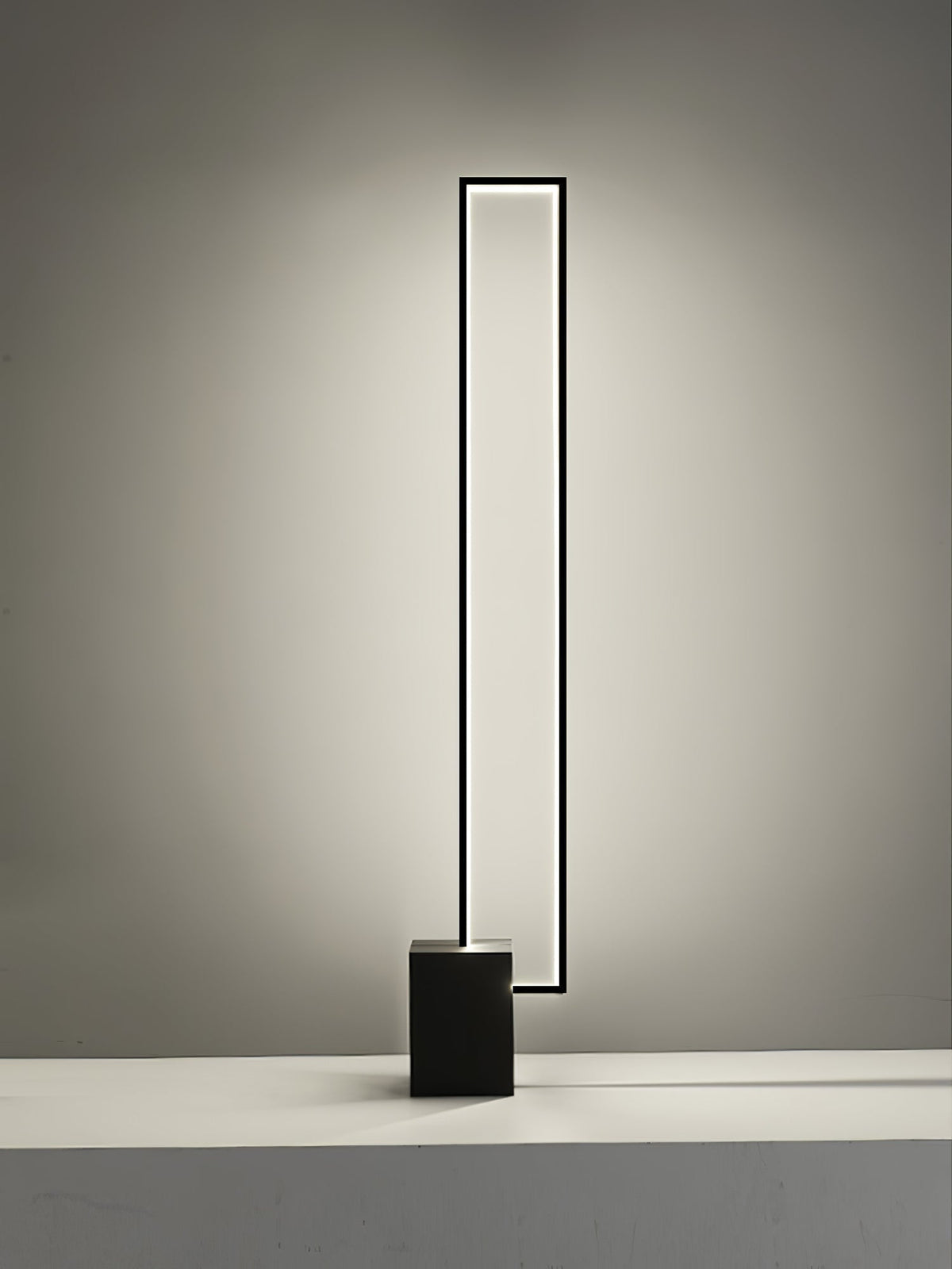 Keloza Aluminum Floor Lamp