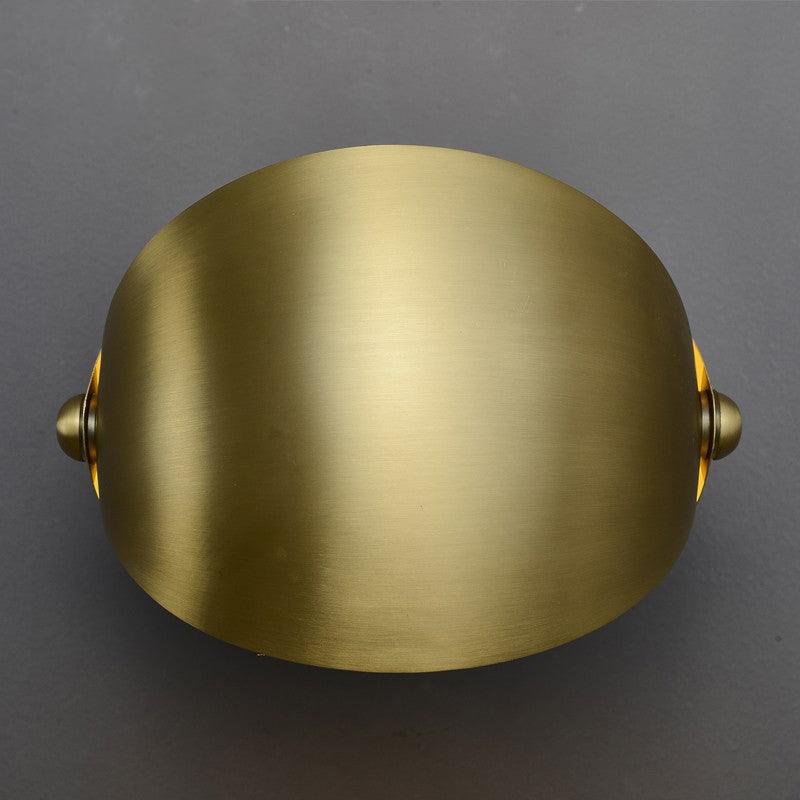 Casirette Elegant Brass Wall Lamp