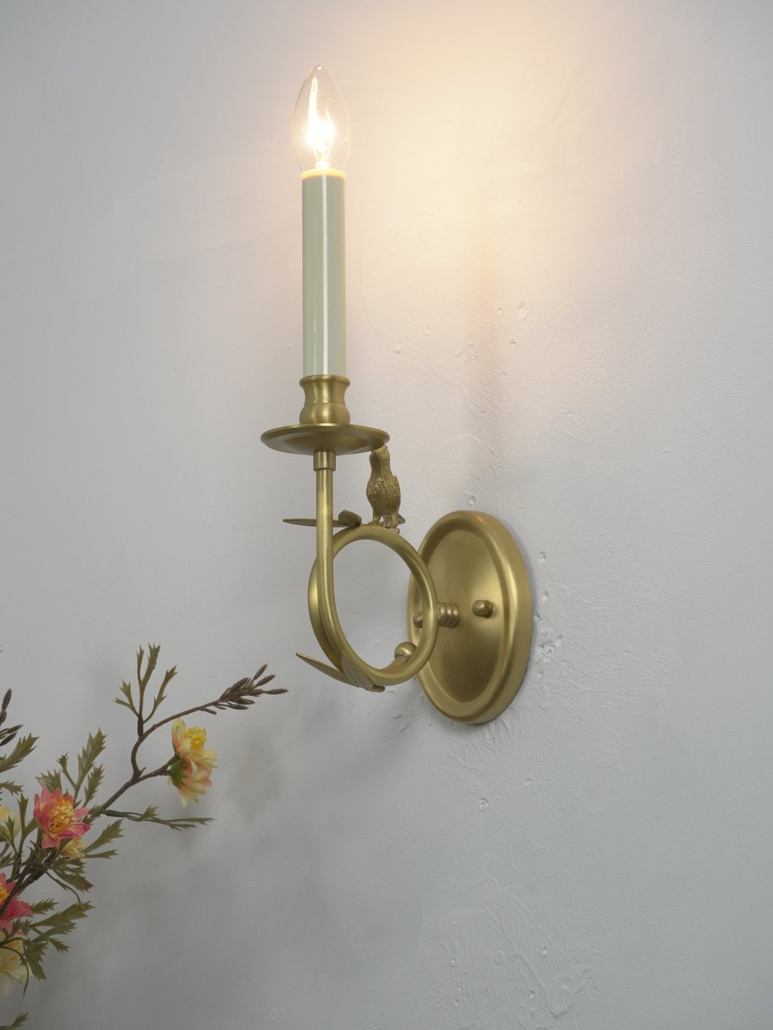 Jexdo Brass Elegant Wall Lamp