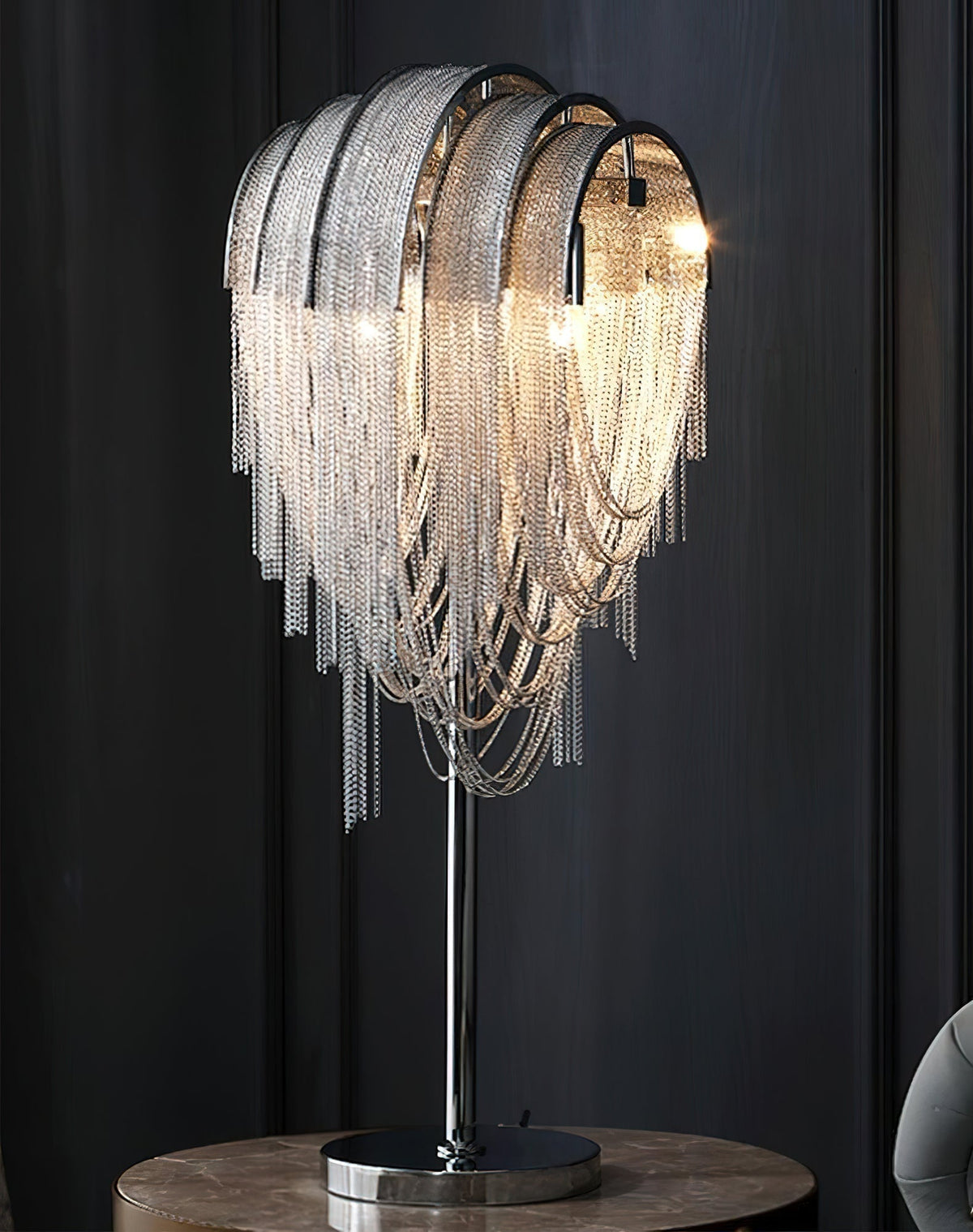 Hune Steel Artistic Table Lamp