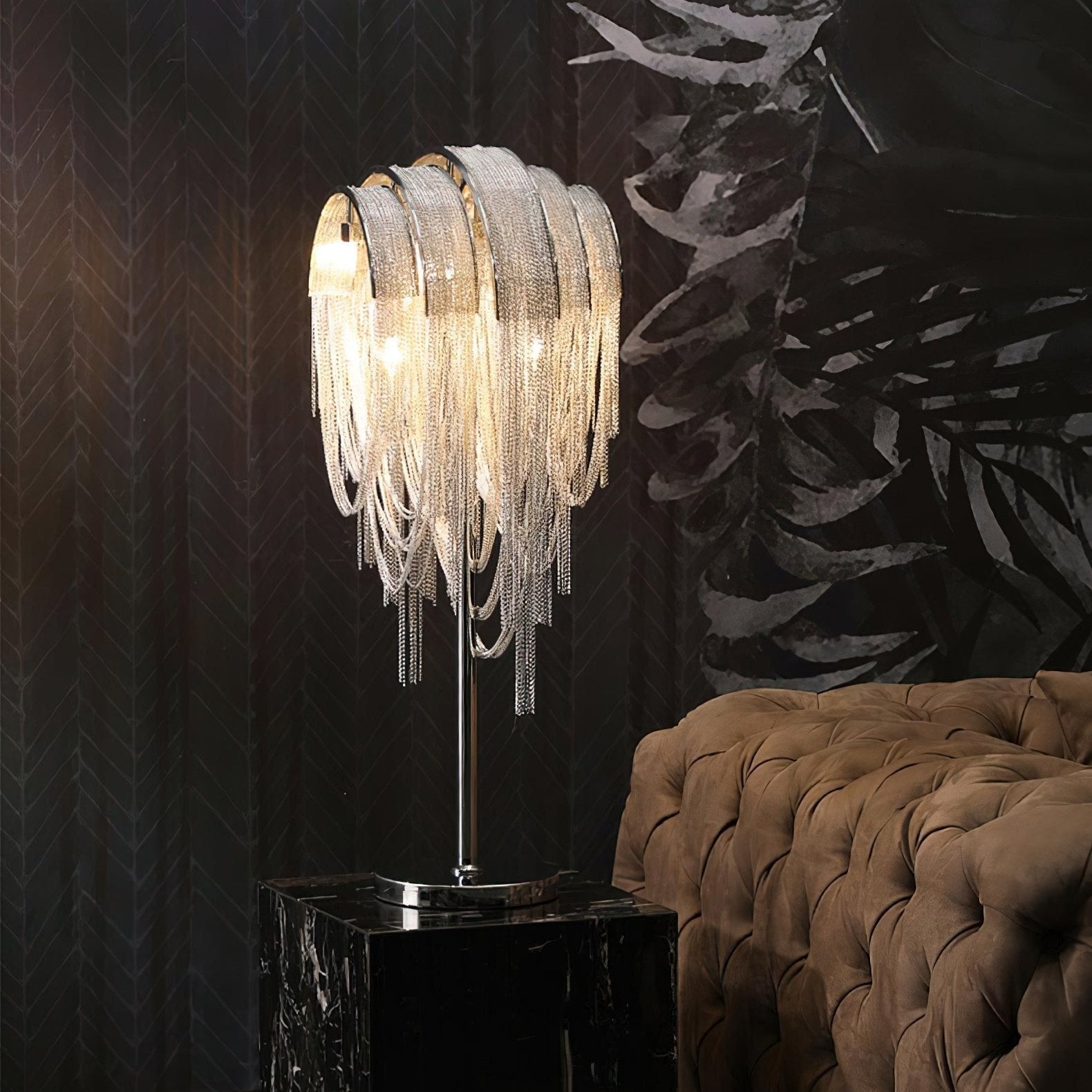 Hune Steel Artistic Table Lamp