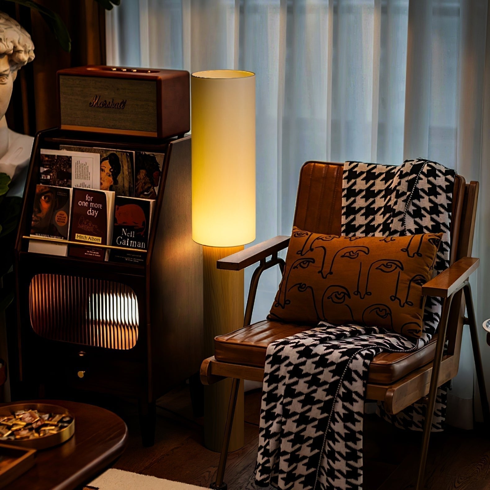 Uvynir Cylindrical Wood Floor Lamp
