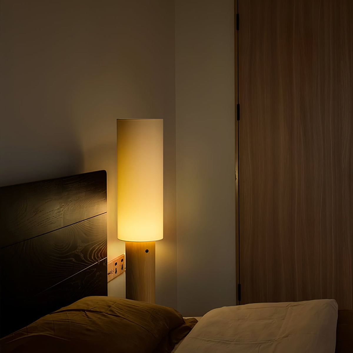 Uvynir Cylindrical Wood Floor Lamp