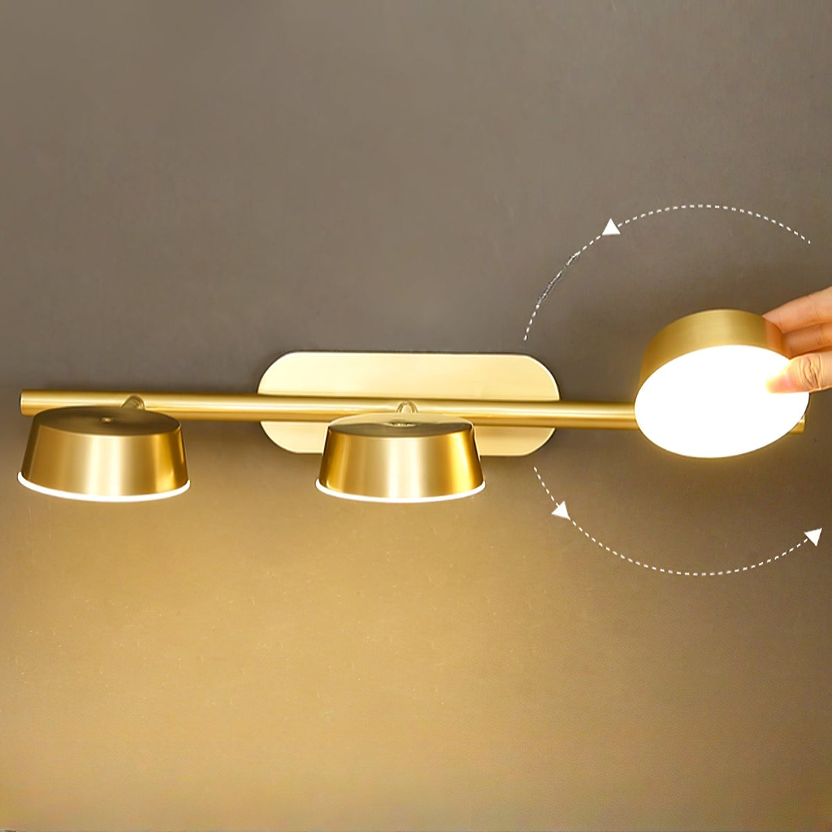 Xara Premium Elegance Vanity Brass Wall Light