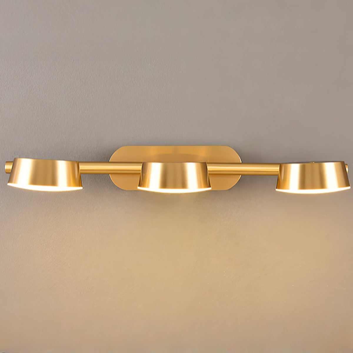 Xara Premium Elegance Vanity Brass Wall Light