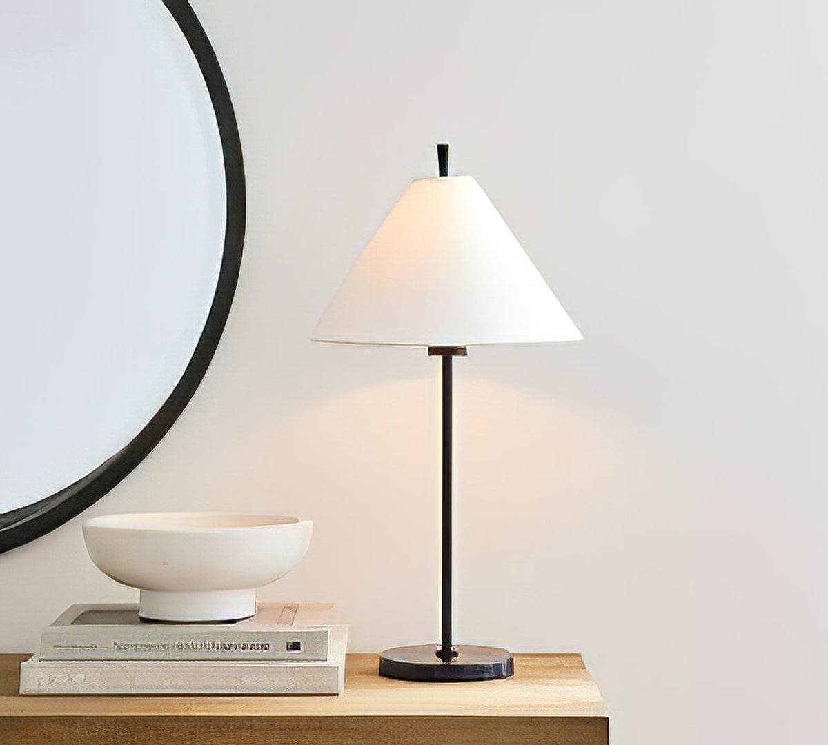 Sorivina Elegant Cone Table Lamp