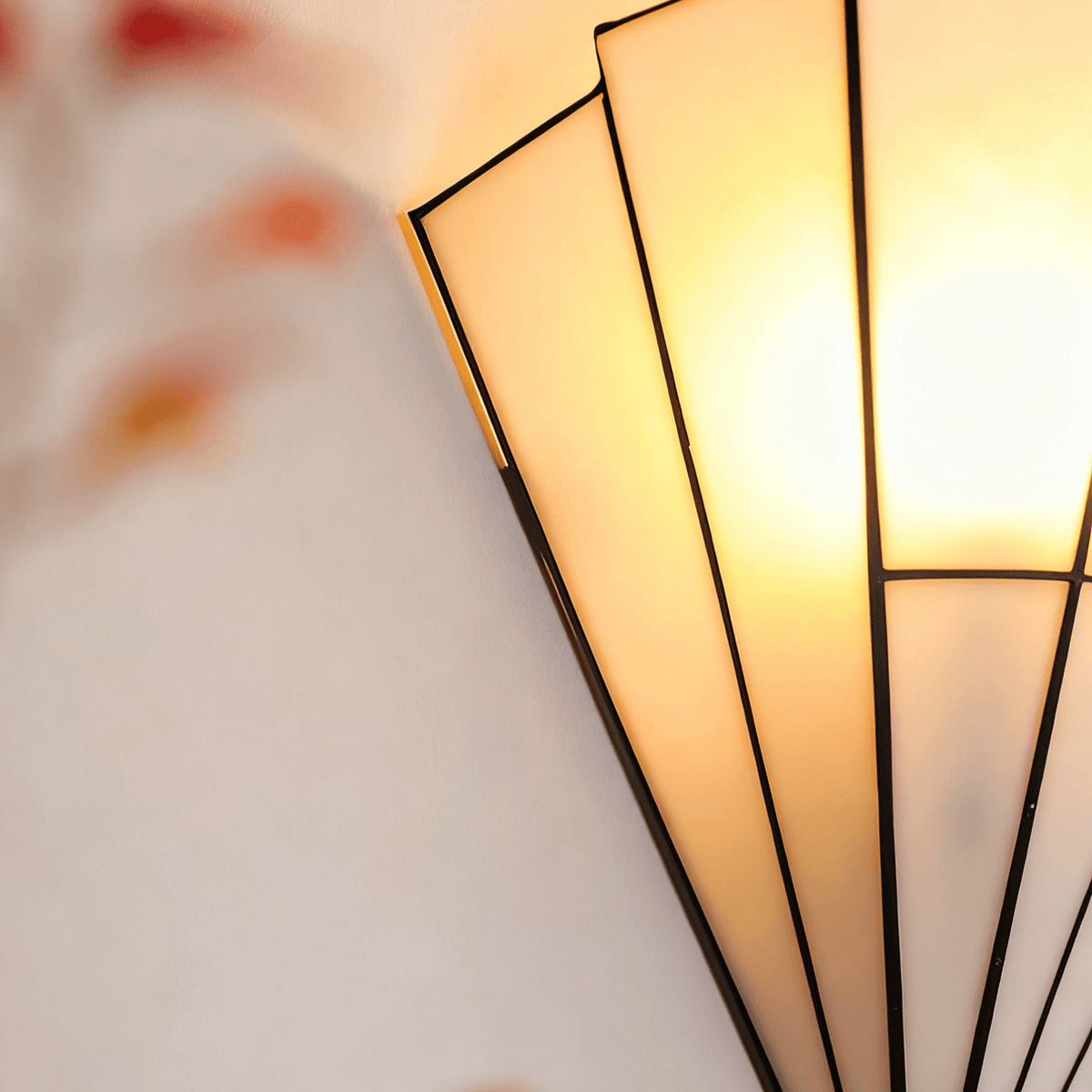 Lila Deco Sconce