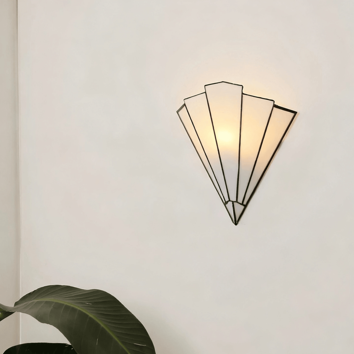 Lila Deco Sconce