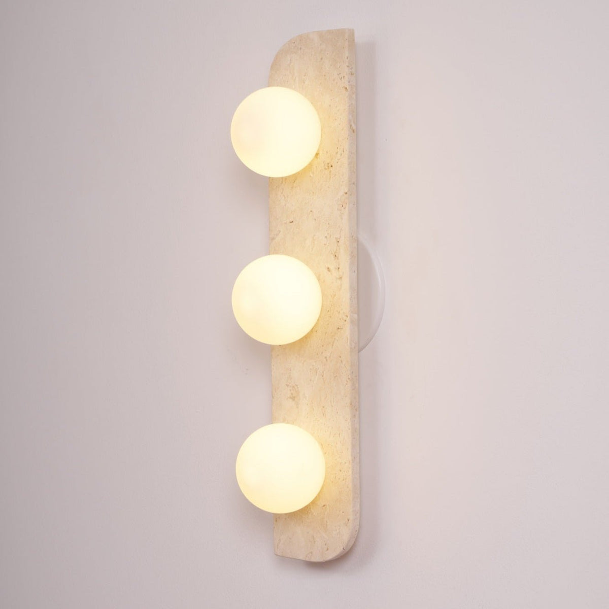 Serearia Minimalist Travertine Plug-In Wall Light