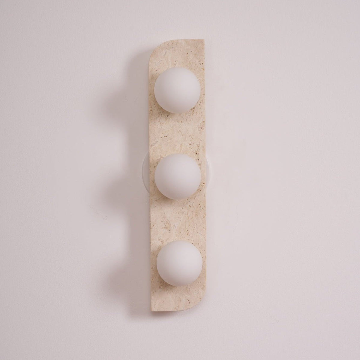Serearia Minimalist Travertine Plug-In Wall Light