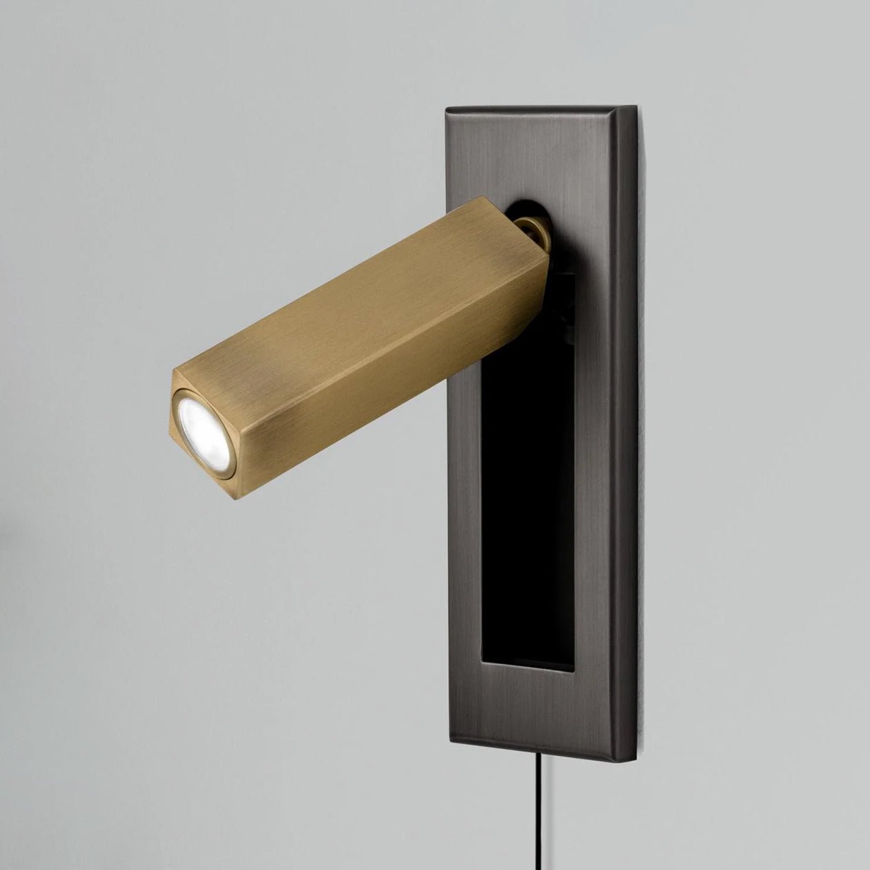 Eurvaran Embedded Bedside Plug-in Sconce Wall lamp - Neutral Decor