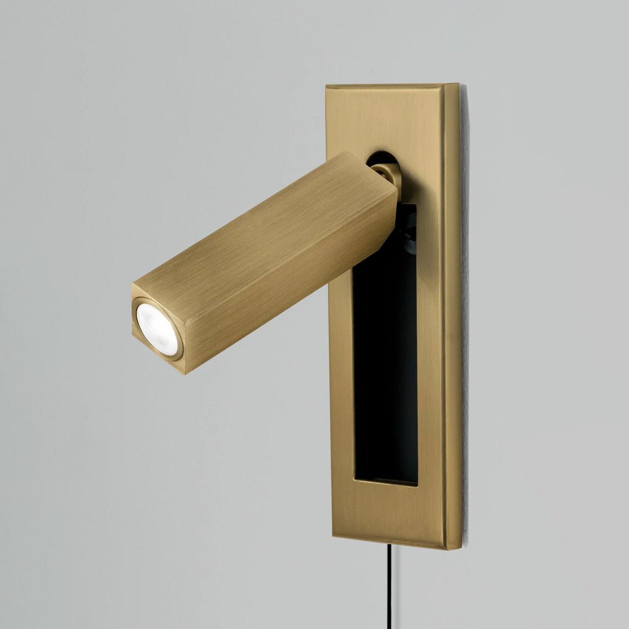 Eurvaran Embedded Bedside Plug-in Sconce Wall lamp - Neutral Decor