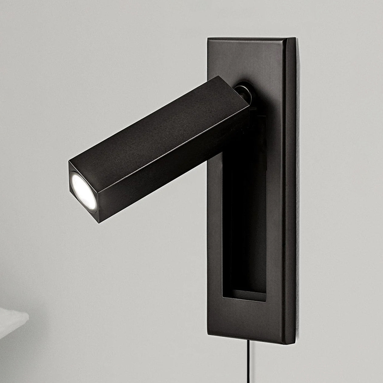 Eurvaran Embedded Bedside Plug-in Sconce Wall lamp - Neutral Decor