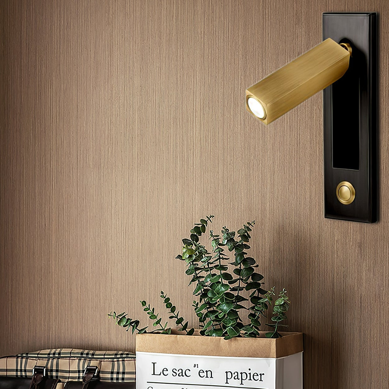 Eurvaran Embedded Bedside Plug-in Sconce Wall lamp - Neutral Decor