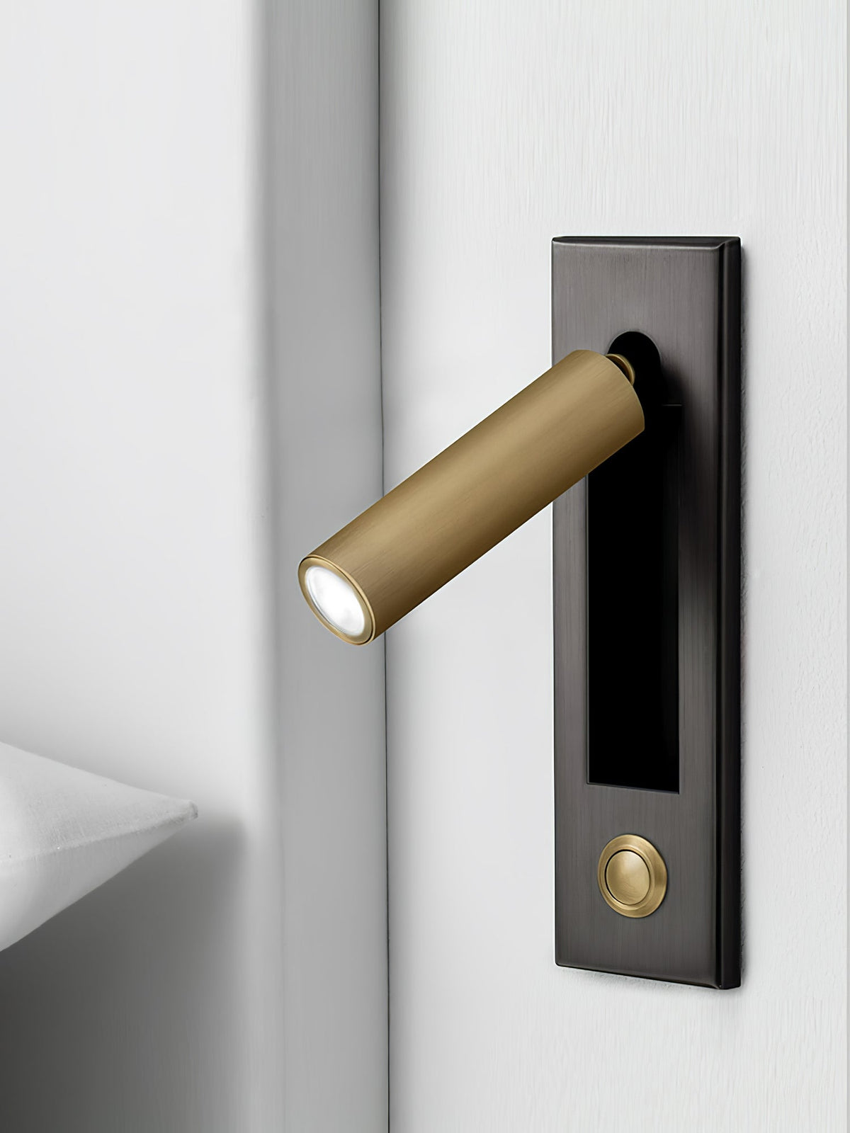 Everwick Embedded Bedside Indoor Wall Light