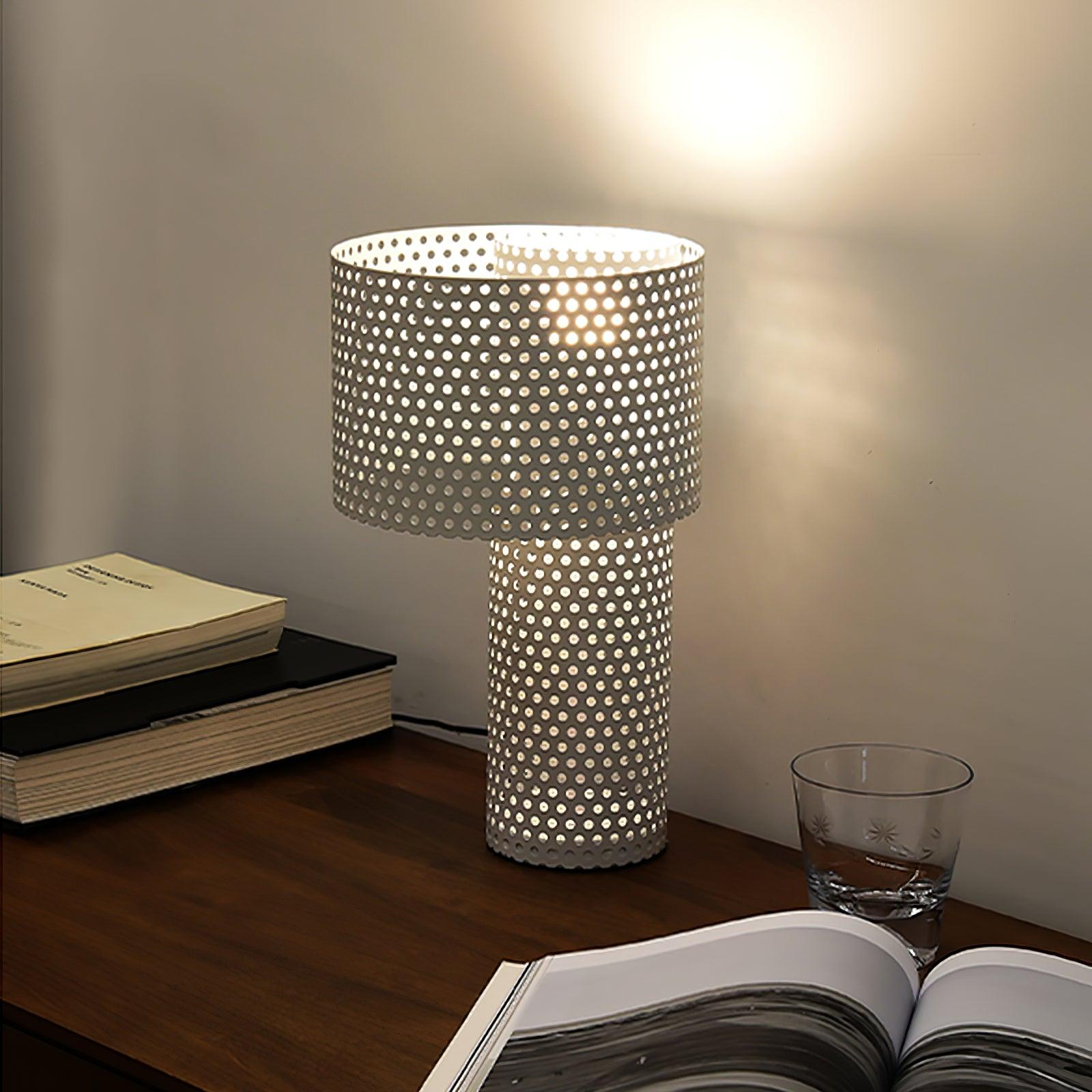Ilsolyra Table Lamp