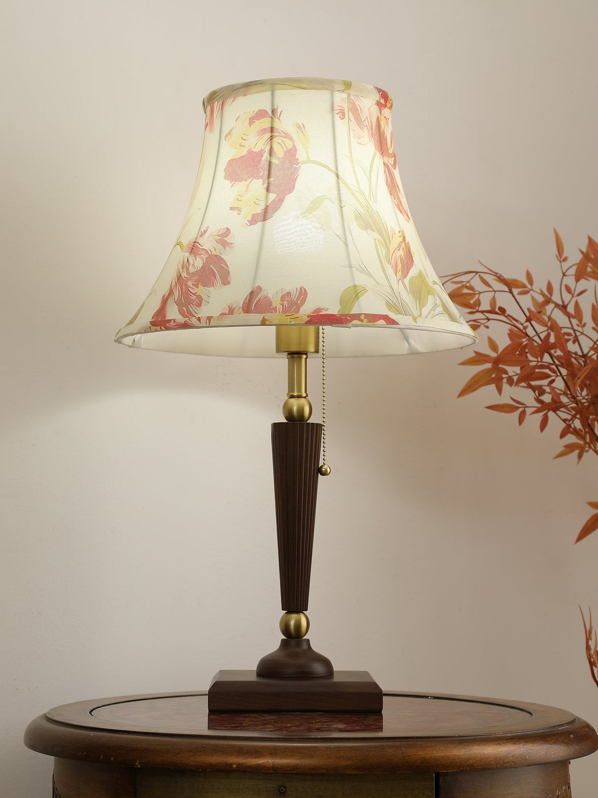 Zarw Wood & Fabric Table Lamp
