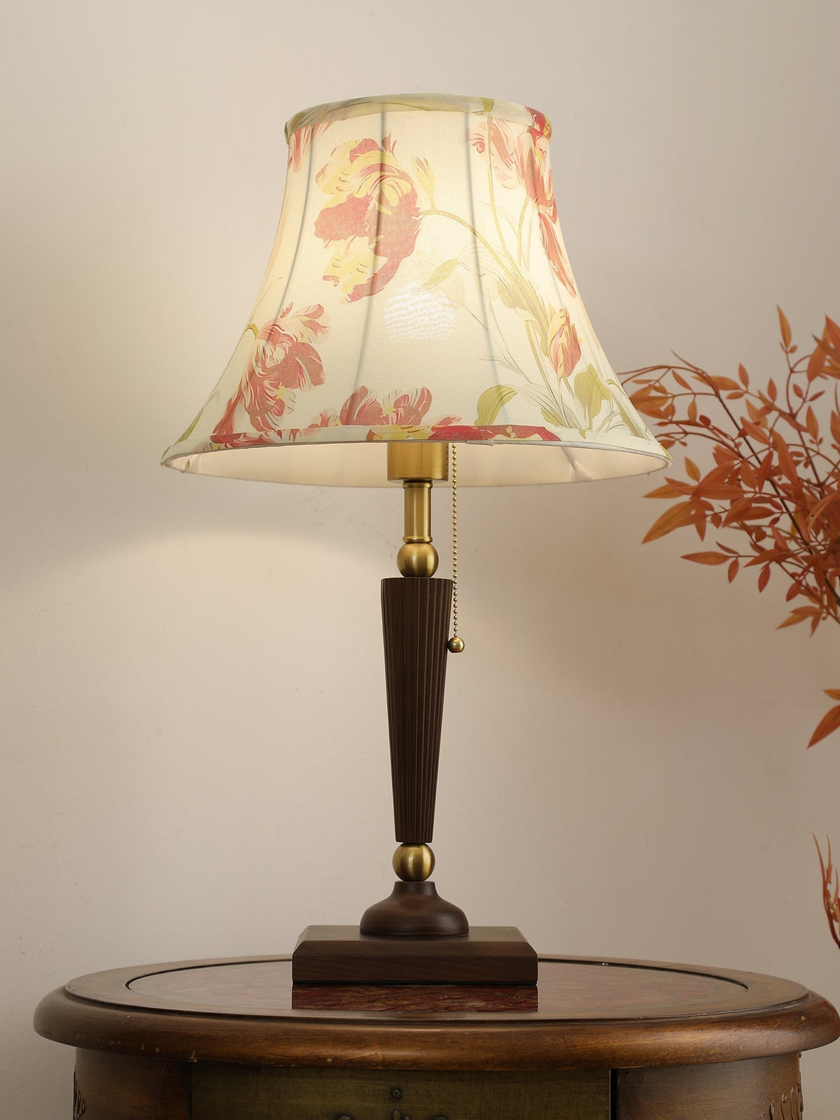 Zarw Wood & Fabric Table Lamp