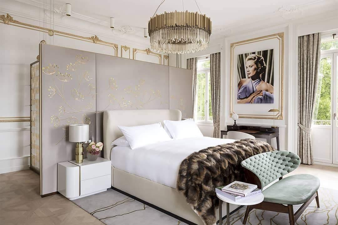 Avenu Chandelier Gold Crystal Golden