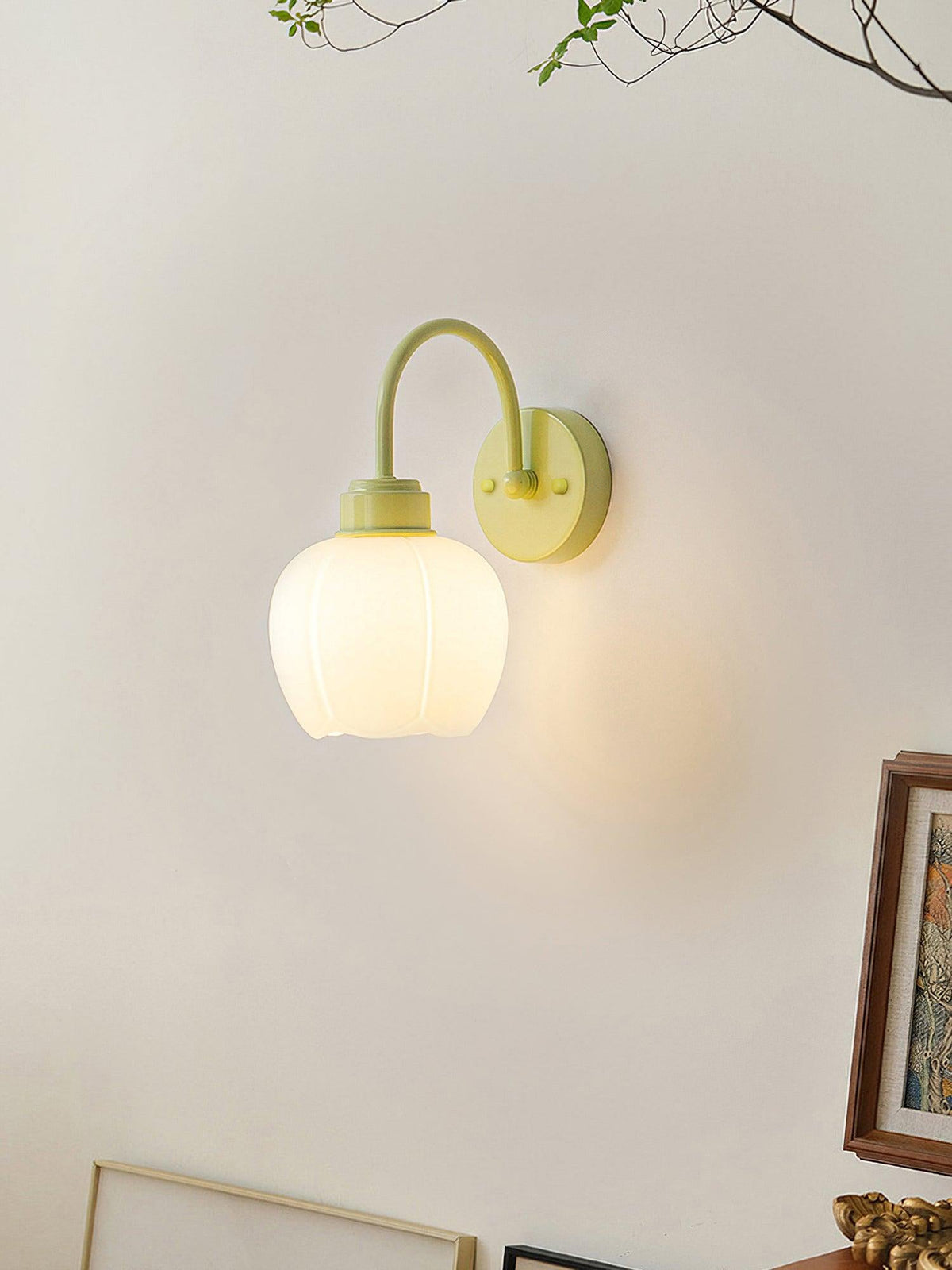 Alliraris Enchanting Flower Glass Wall Light