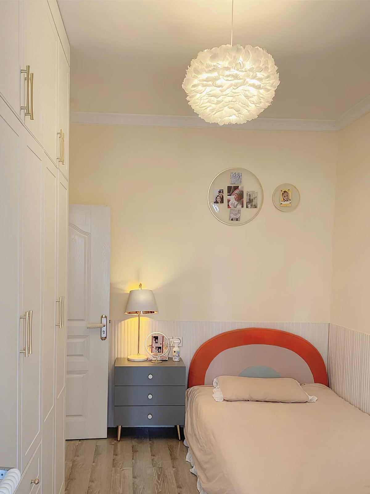 Deveno Feathers Pendant Lamp