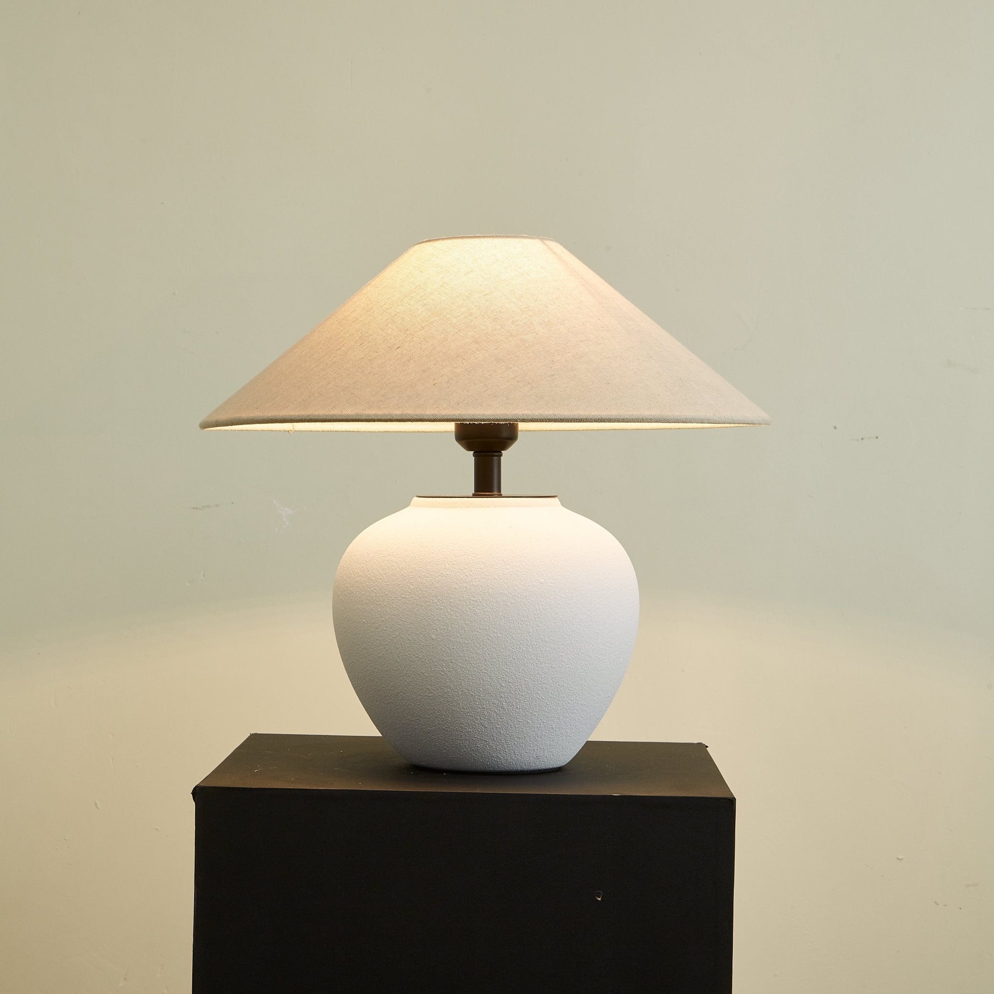 Alba Elegant Ceramic Table Lamp
