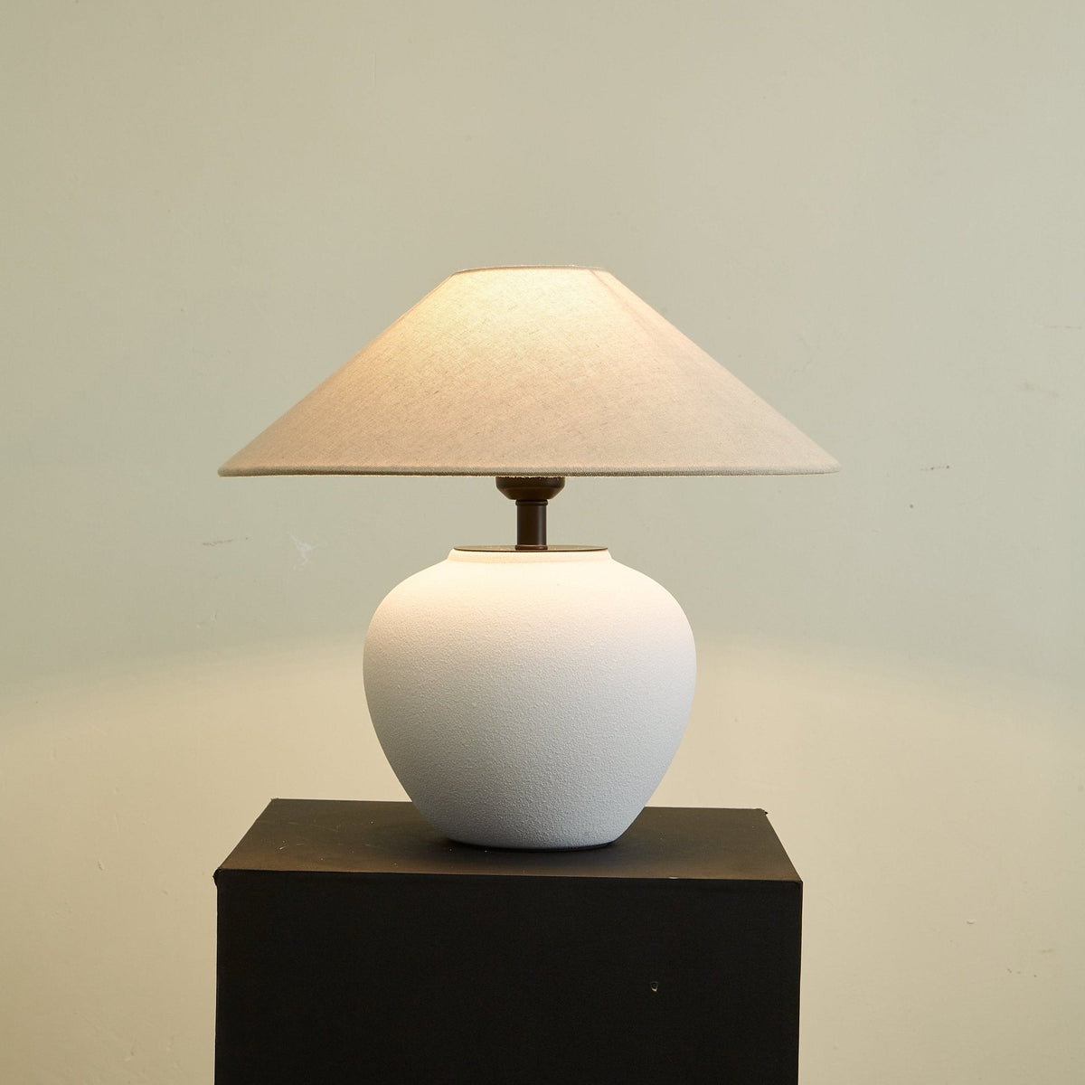Alba Elegant Ceramic Table Lamp