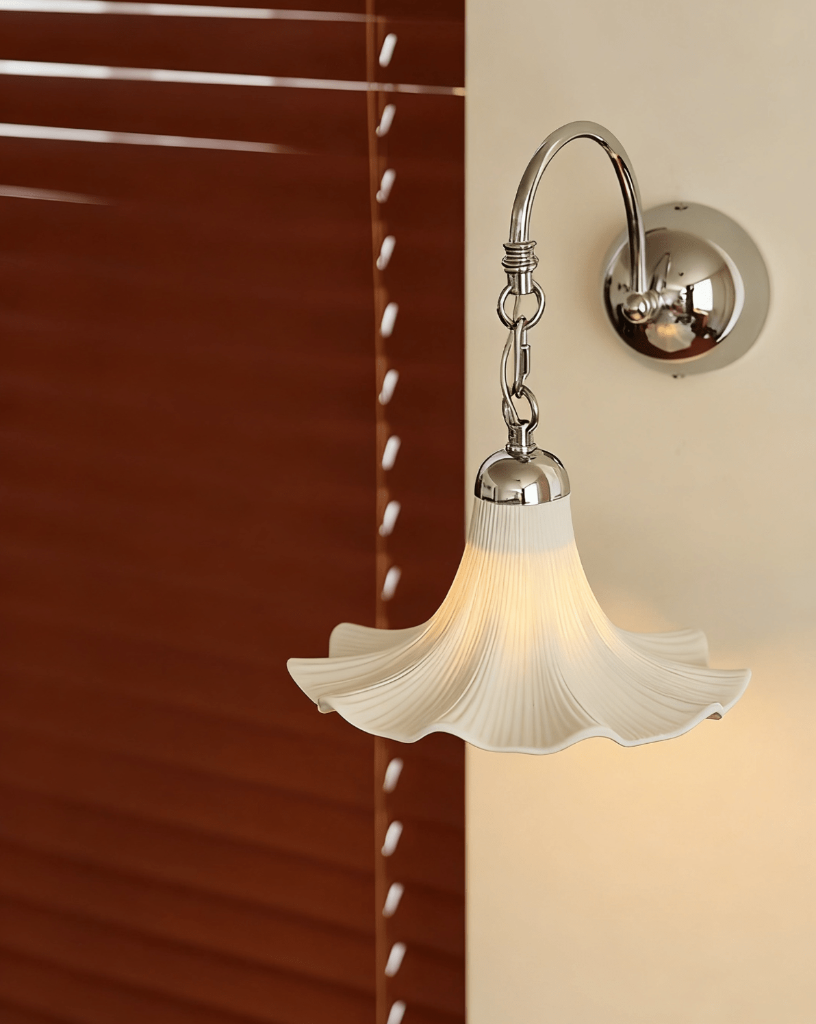 Teks Petal Wall Sconce