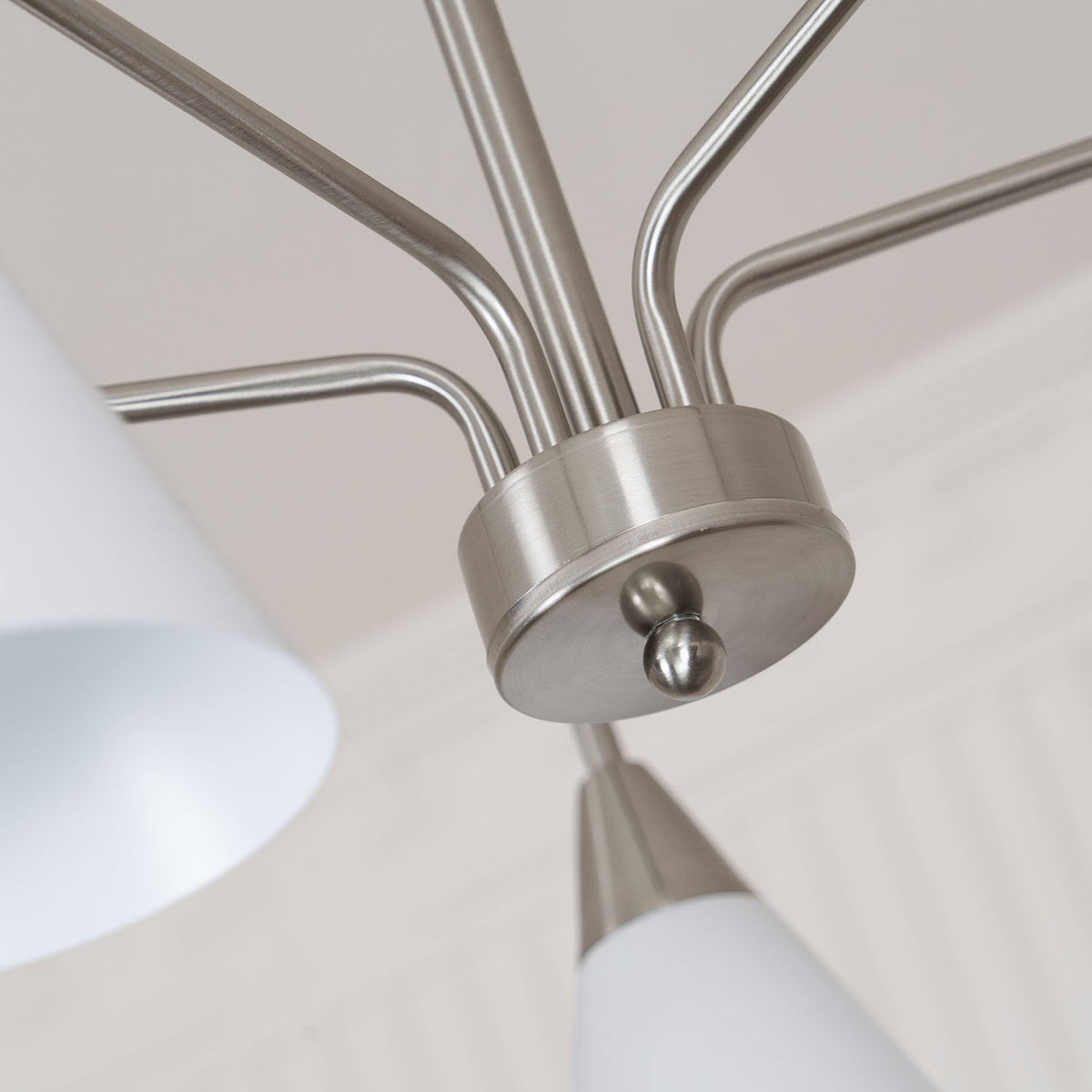 Elthaeth Premium Nordic Art Fashion Cono Chandelier
