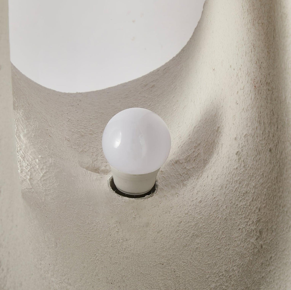 Luo Minimalist Polystyrene Floor Lamp