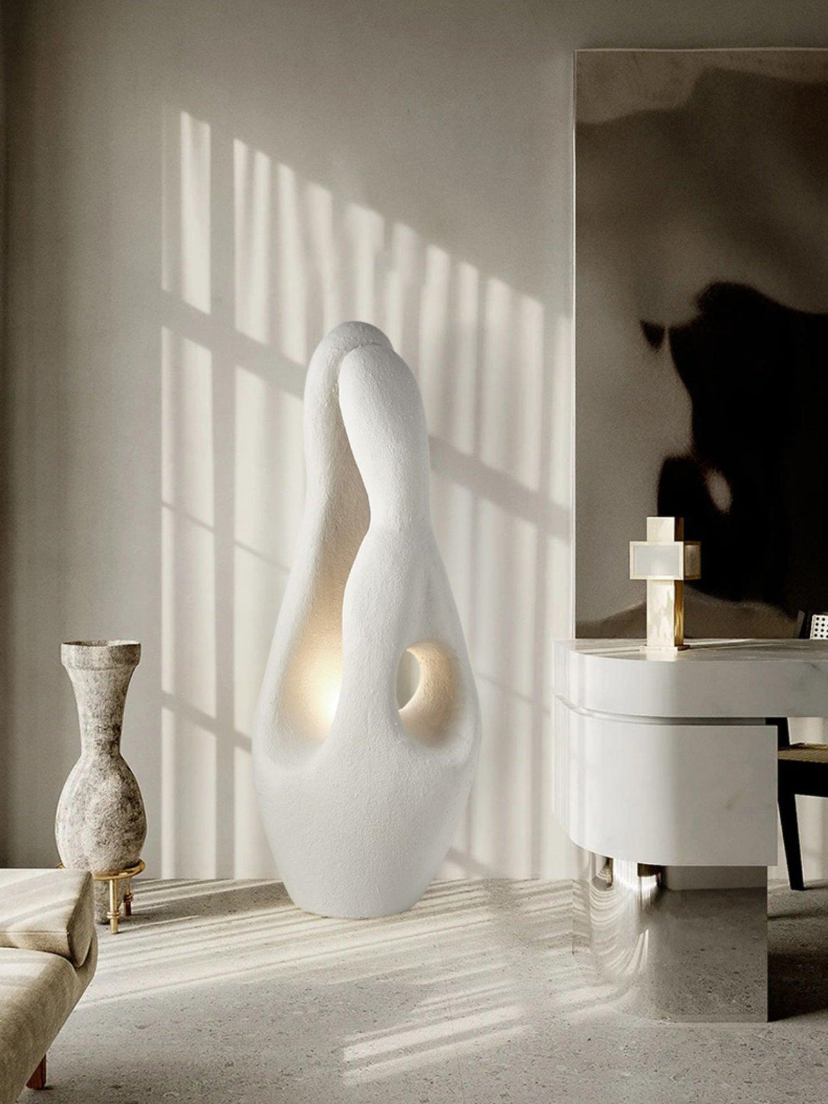 Luo Minimalist Polystyrene Floor Lamp