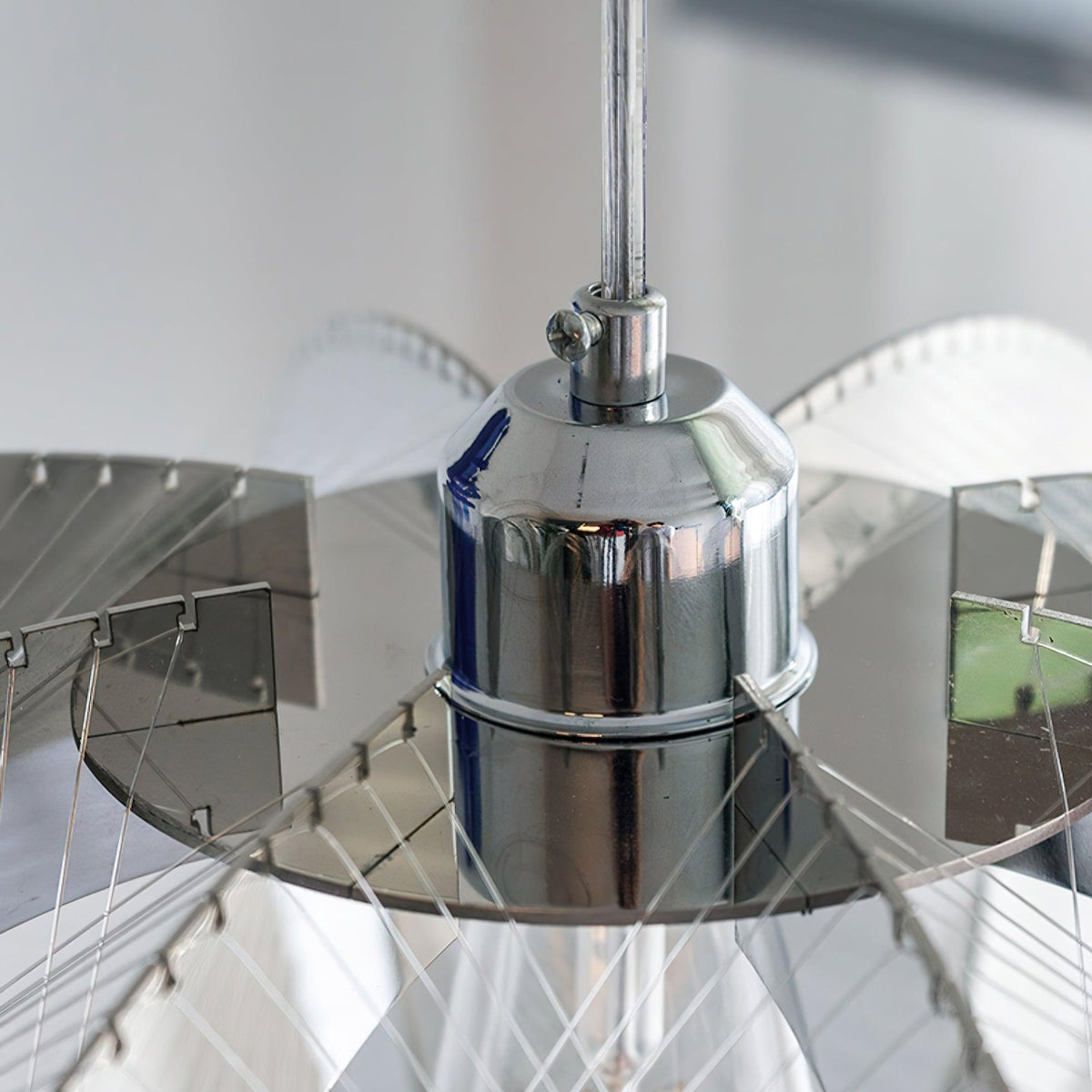 Vyrs Unique Elegance Nordic Pendant Lamp