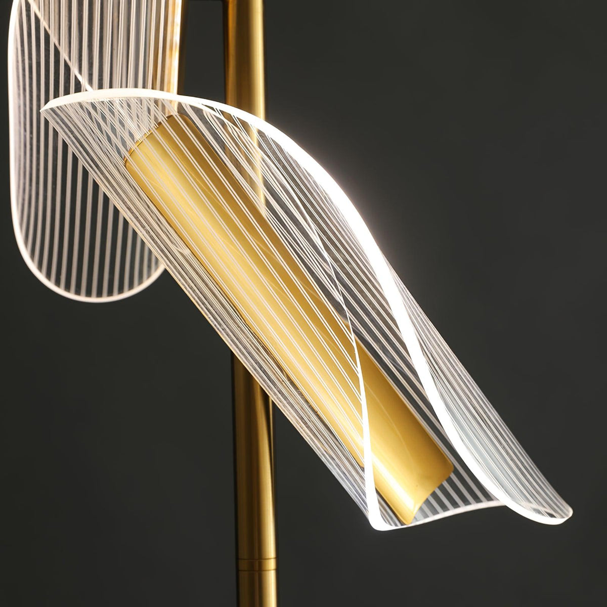 Remi Modern Table Lamp
