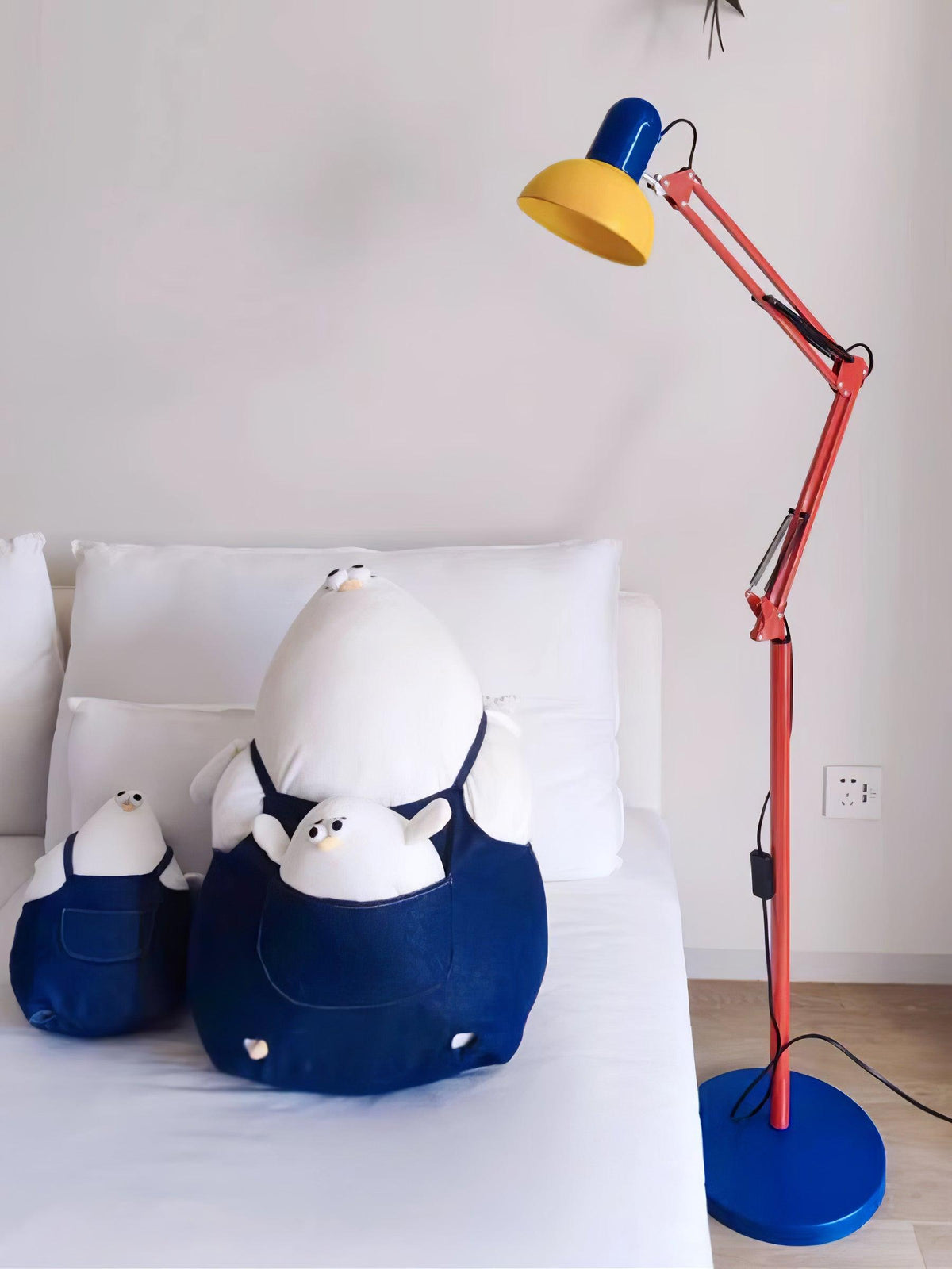 Idoren Playful Floor Lamp