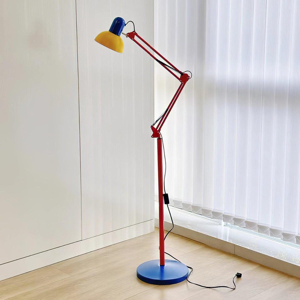 Idoren Playful Floor Lamp