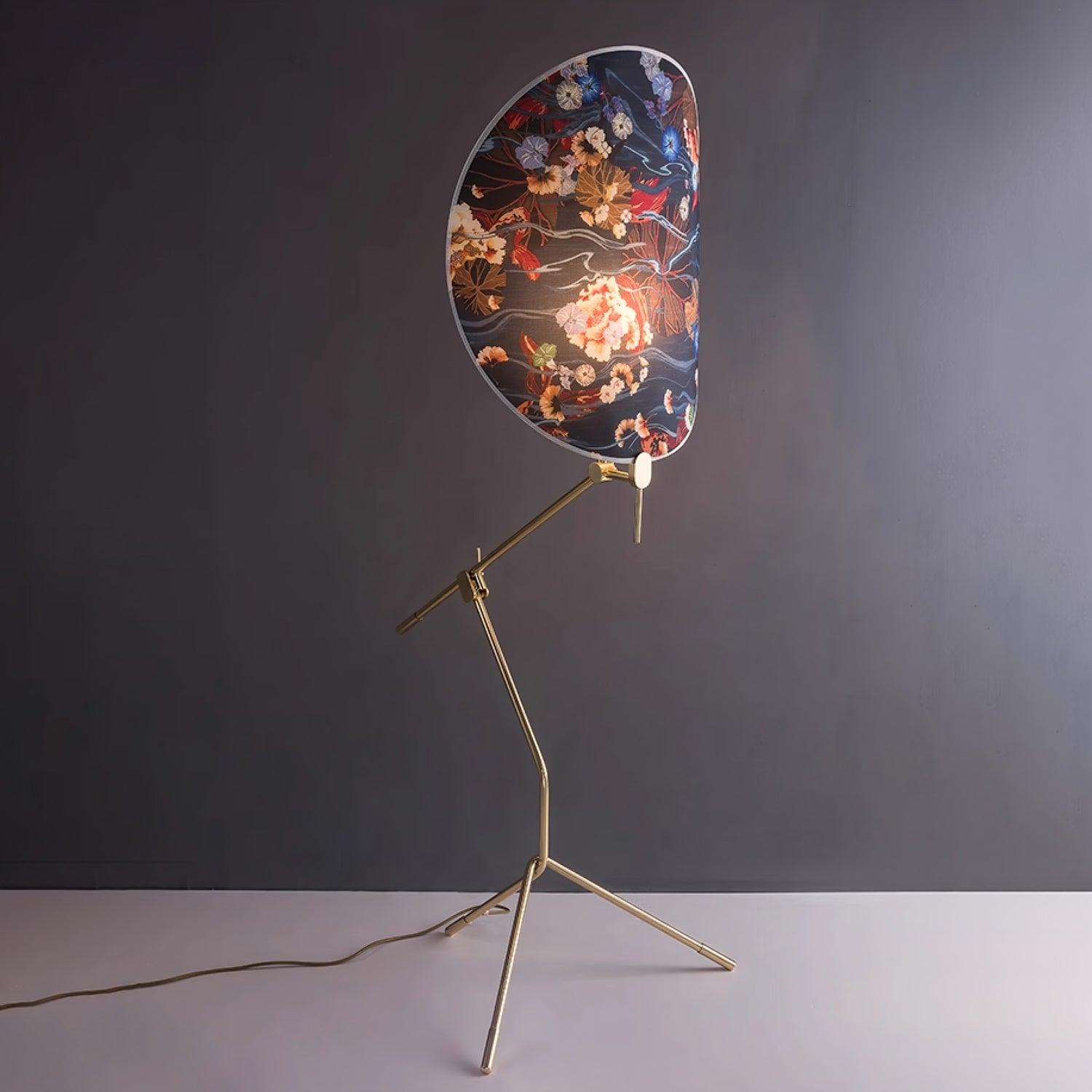 Unexin Brass Floor Lamp