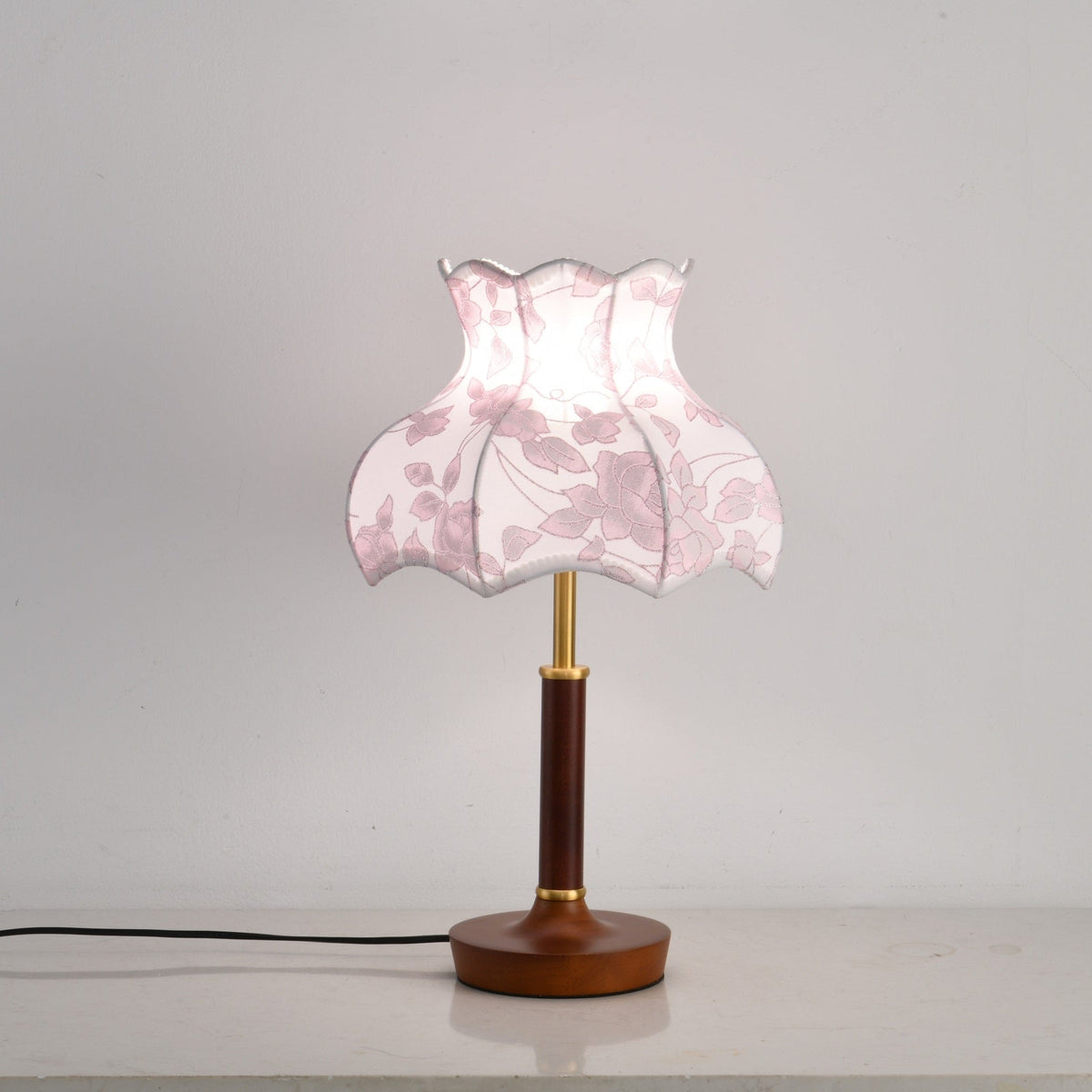 Naomi Vintage Table Lamp