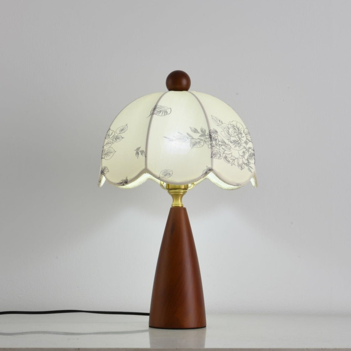Ruby Vintage Table Lamp - Neutral Decor
