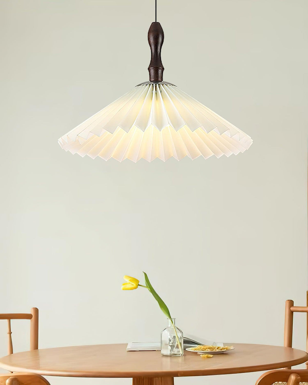 Petal Fashion Wood Pendant Lamp