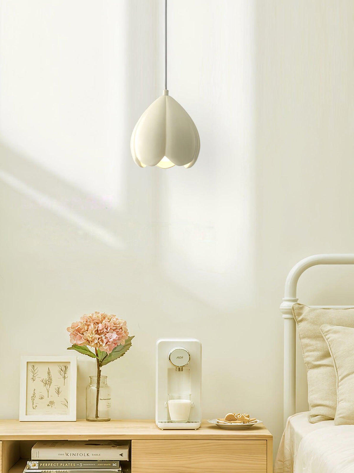 Velara Resin Artistic Pendant Lamp