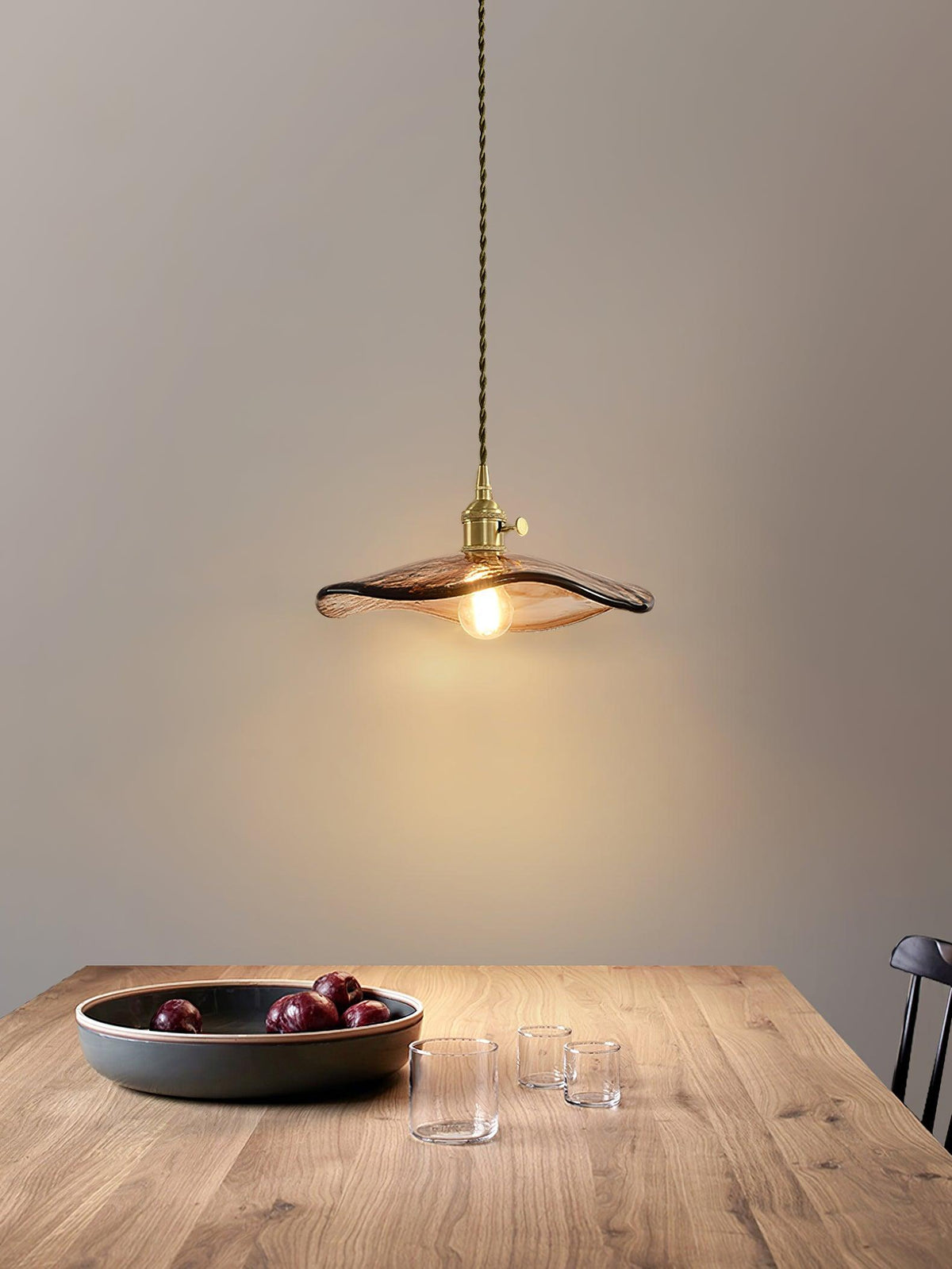 Hildes Art Flower Petal Swag Brass Glass Pendant Light