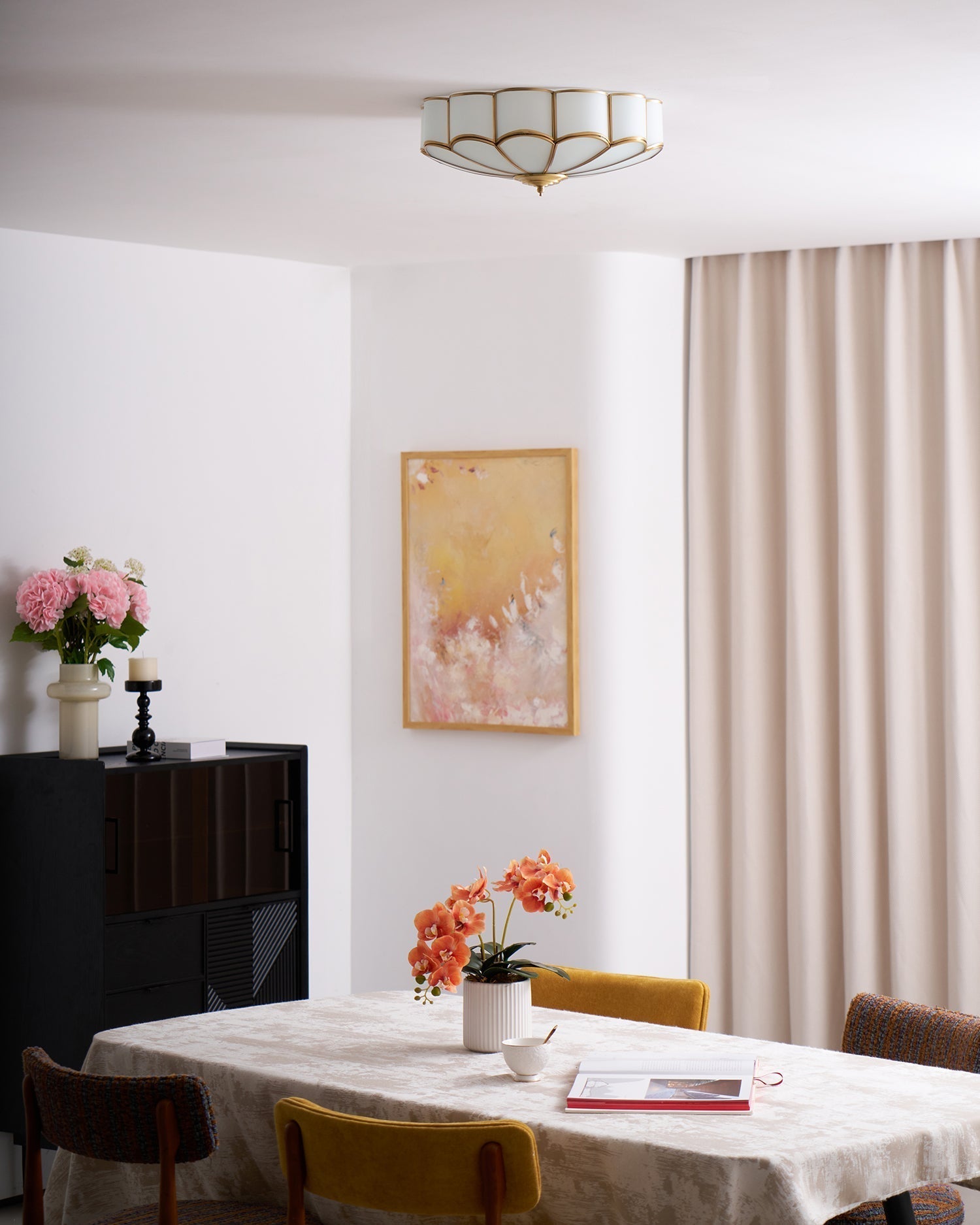 Lustra Ceiling Light Flower Shape Glass Brass - Neutral Decor