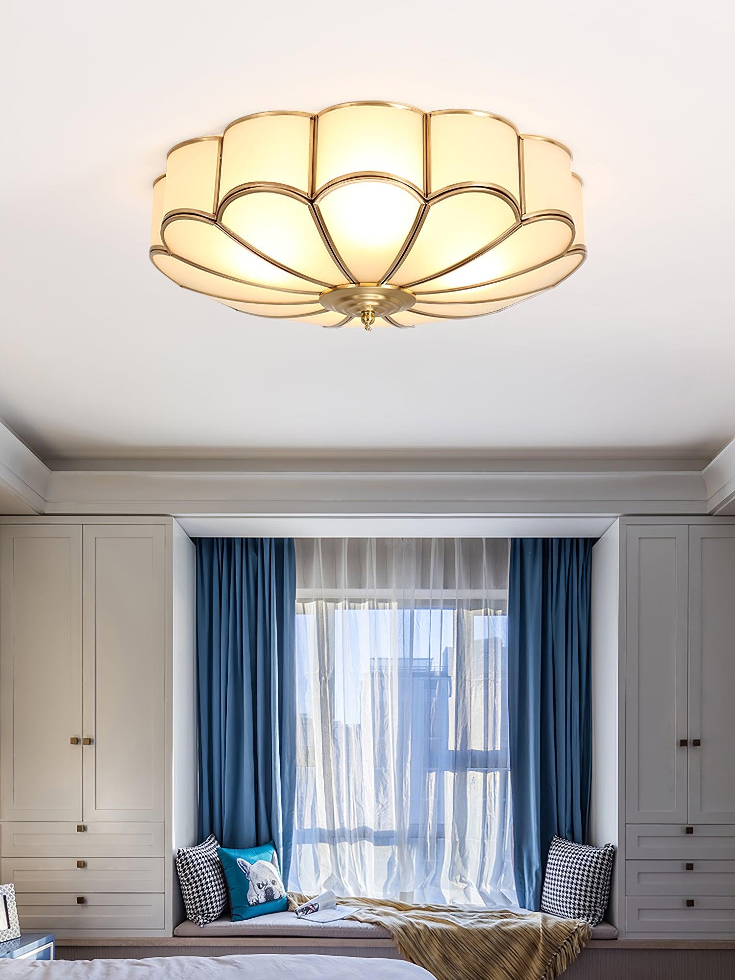 Lustra Ceiling Light Flower Shape Glass Brass - Neutral Decor