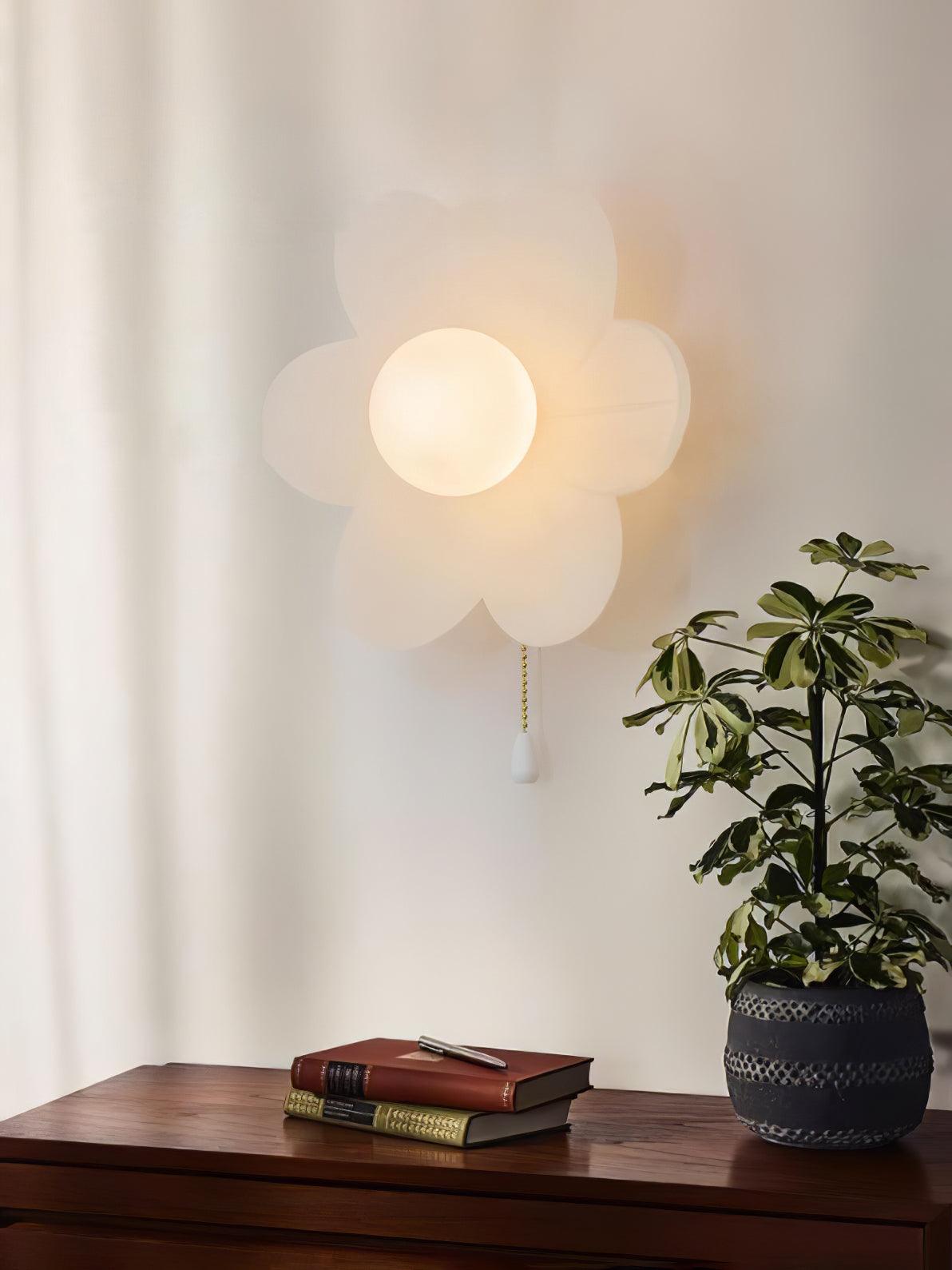 Acroma Nordic Art Flowers Resin Wall Lamp