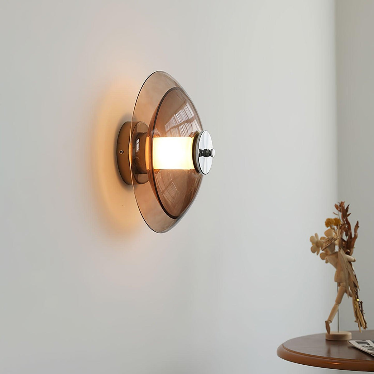 Cocarir Nordic Art Flying Saucer Plug-in Wall Light