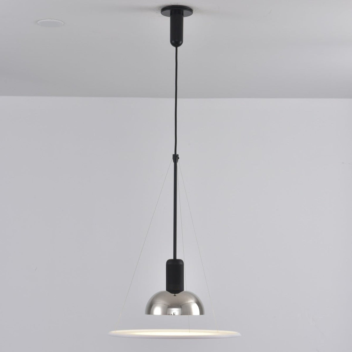 Viraeleria Flying Saucer Pendant Light