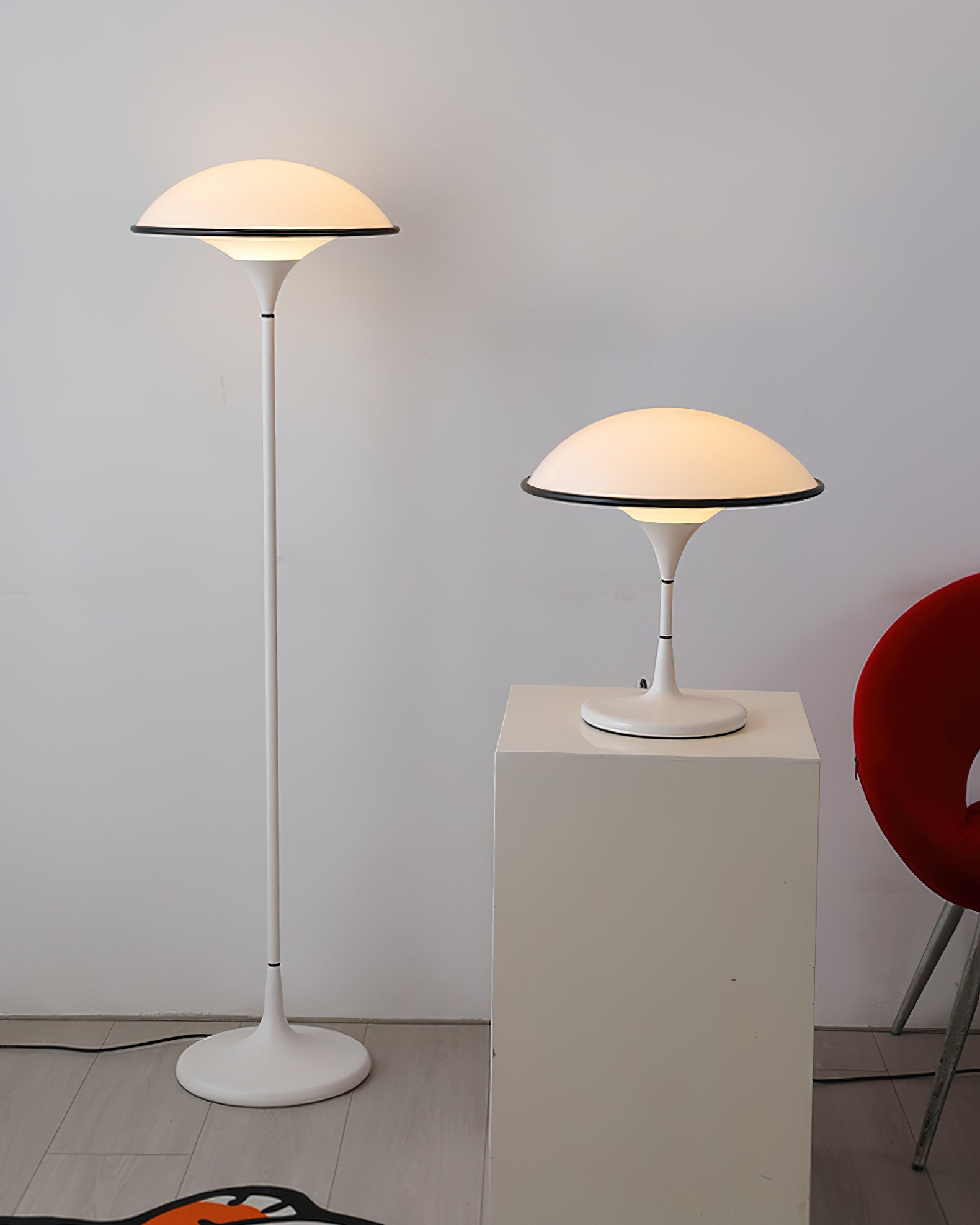 Lucoria Retro Acrylic Floor Lamp