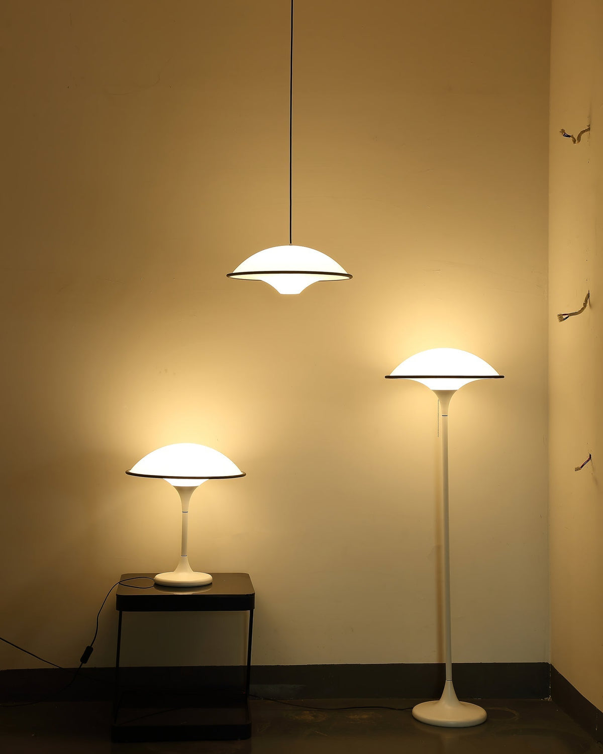 Revenor Acrylic Futuristic Table Lamp