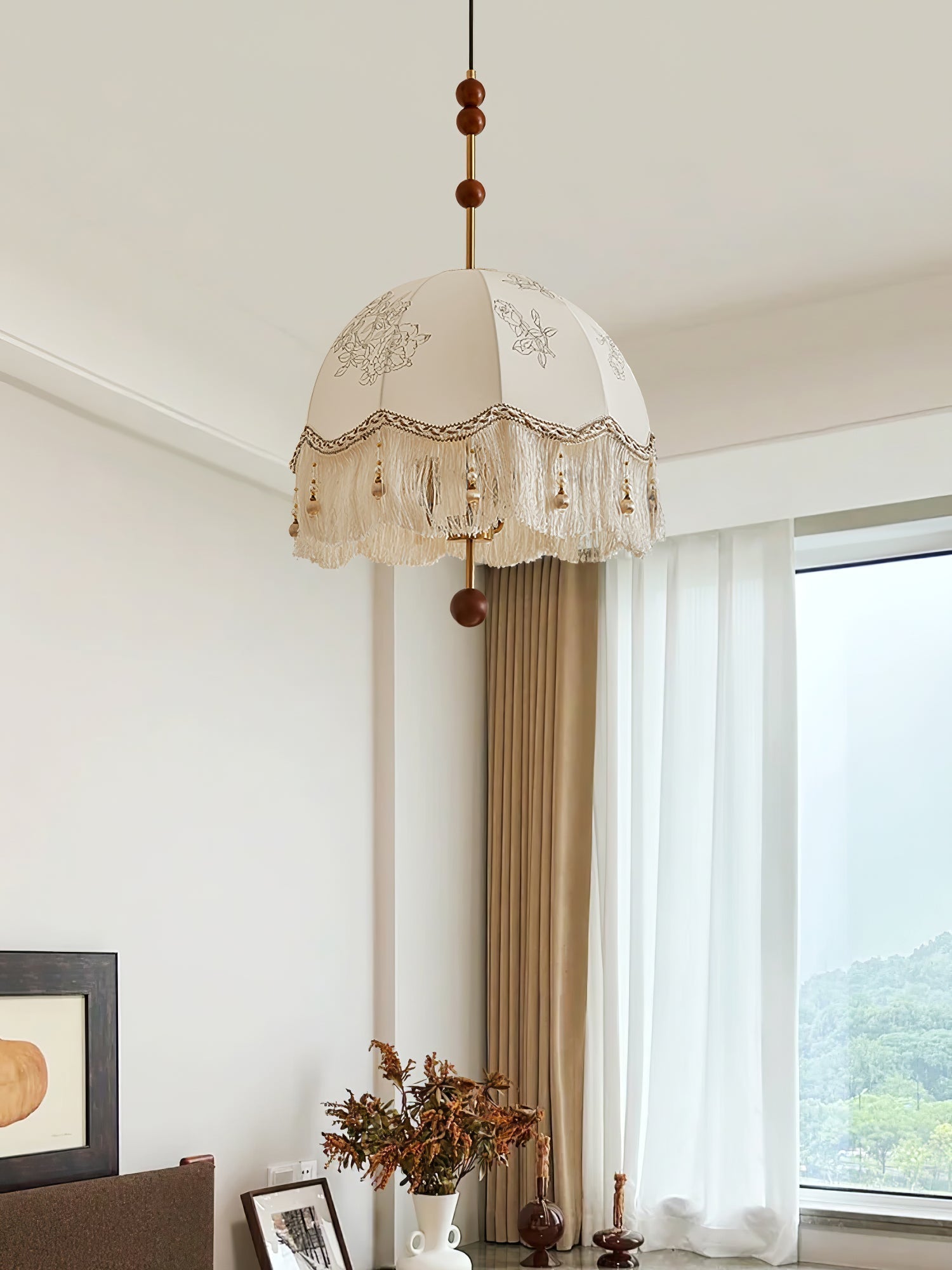 Banell Unique Elegance Fringe Pendant Lamp